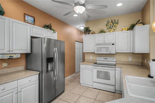 1554 RED OAK LANE, Port Charlotte, FL 33948