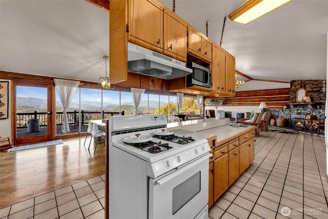 39904 NE Rotschy Road, Yacolt, WA 98675