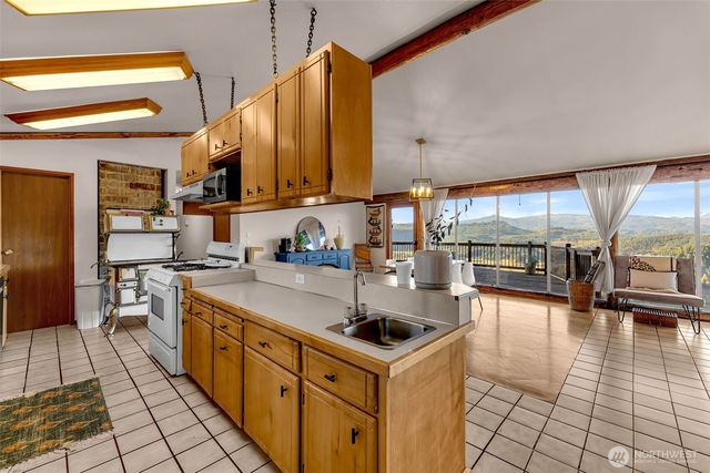 39904 NE Rotschy Road, Yacolt, WA 98675