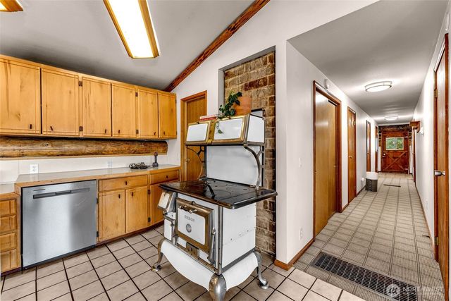 39904 NE Rotschy Road, Yacolt, WA 98675