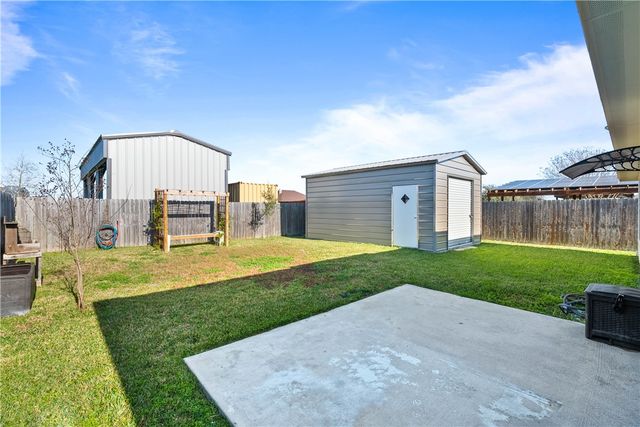 2622 Date Palm Dr, Corpus Christi, TX 78418