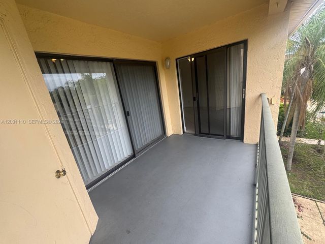 9999 Summerbreeze Dr 218, Sunrise, FL 33322