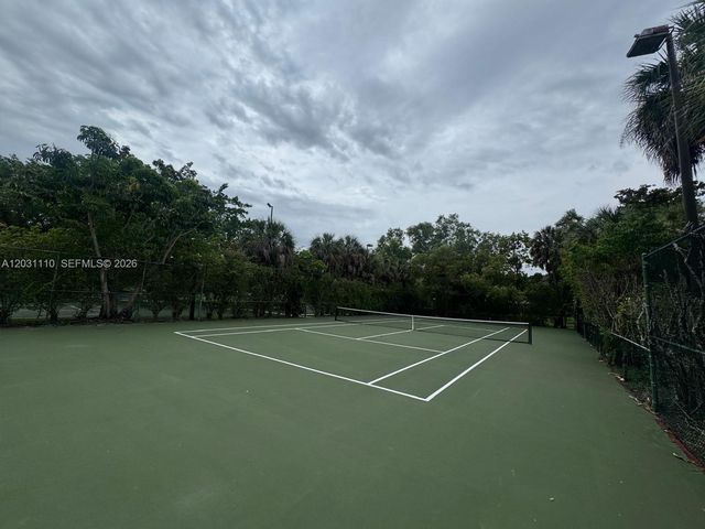 9999 Summerbreeze Dr 218, Sunrise, FL 33322