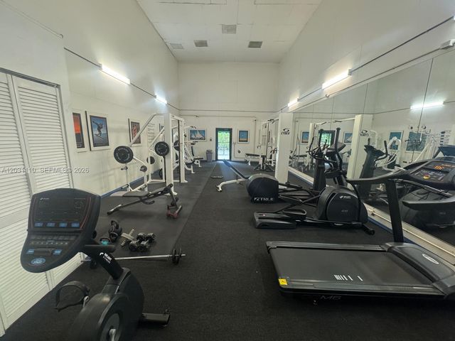 9999 Summerbreeze Dr 218, Sunrise, FL 33322
