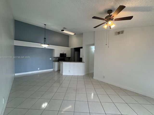 9999 Summerbreeze Dr 218, Sunrise, FL 33322