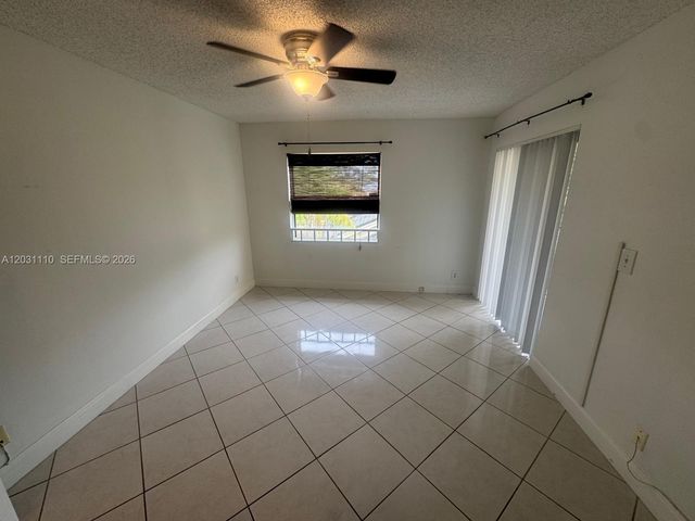 9999 Summerbreeze Dr 218, Sunrise, FL 33322