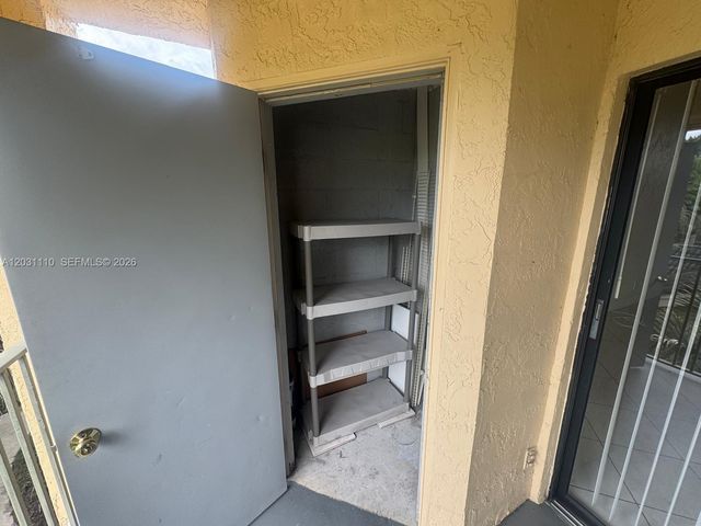 9999 Summerbreeze Dr 218, Sunrise, FL 33322