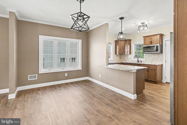 1017 CHAMBERS ST, Harrisburg, PA 17113