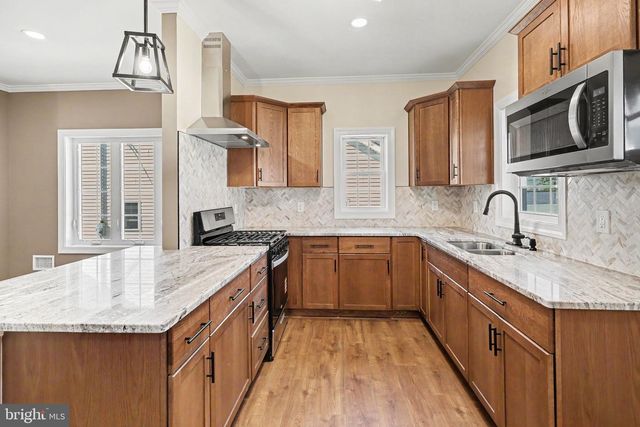 1017 CHAMBERS ST, Harrisburg, PA 17113