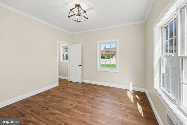 1017 CHAMBERS ST, Harrisburg, PA 17113