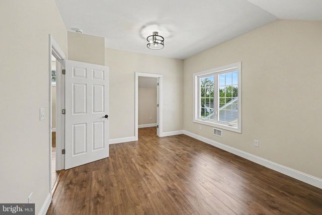1017 CHAMBERS ST, Harrisburg, PA 17113