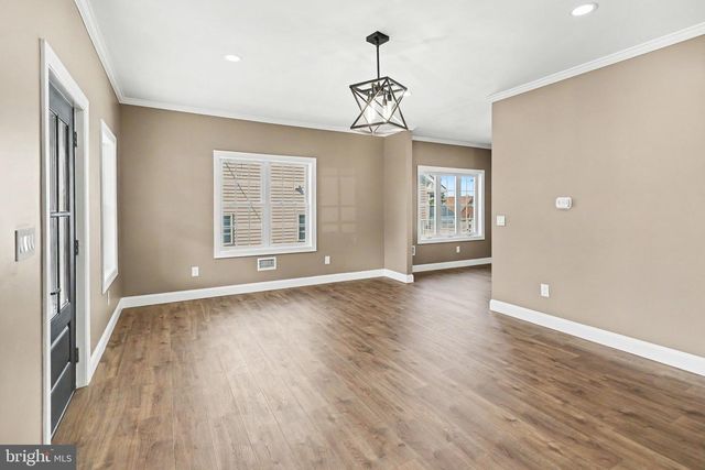 1017 CHAMBERS ST, Harrisburg, PA 17113