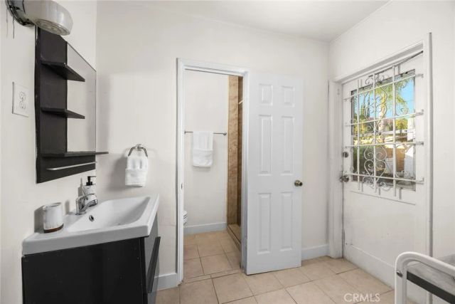 228 N Almansor, Alhambra, CA 91801
