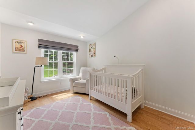 611 Pondside Drive, White Plains, NY 10607