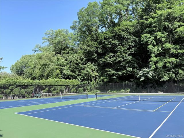 611 Pondside Drive, White Plains, NY 10607