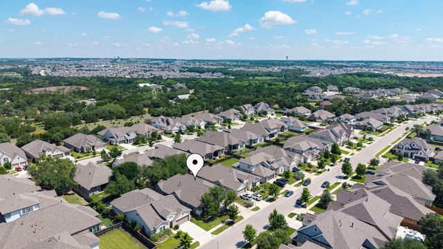 813 Heartleaf DR, Leander, TX 78641