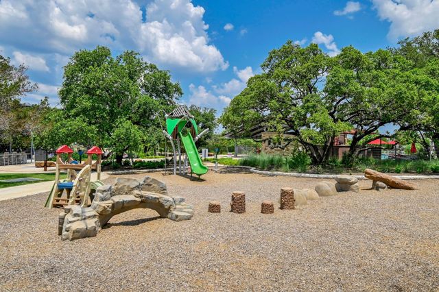 813 Heartleaf DR, Leander, TX 78641
