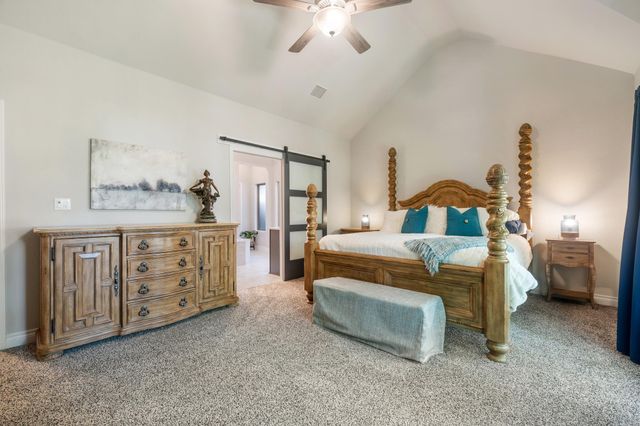 813 Heartleaf DR, Leander, TX 78641