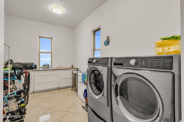 21736 W DESERT MIRAGE Drive, Wittmann, AZ 85361