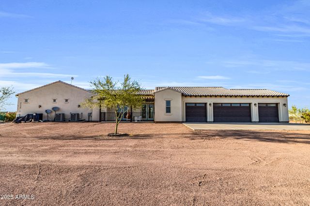 21736 W DESERT MIRAGE Drive, Wittmann, AZ 85361