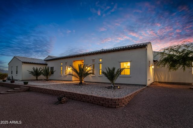 21736 W DESERT MIRAGE Drive, Wittmann, AZ 85361