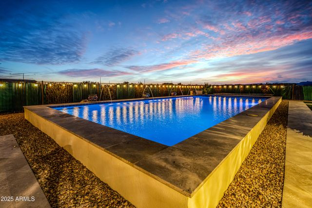 21736 W DESERT MIRAGE Drive, Wittmann, AZ 85361