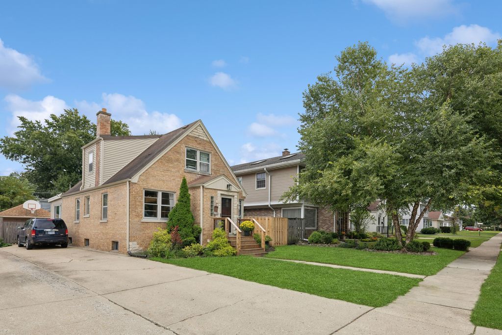 1095 Webster Lane, Des Plaines, IL 60016 — photo 2