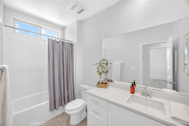 493 N Pinewood, Rialto, CA 92376