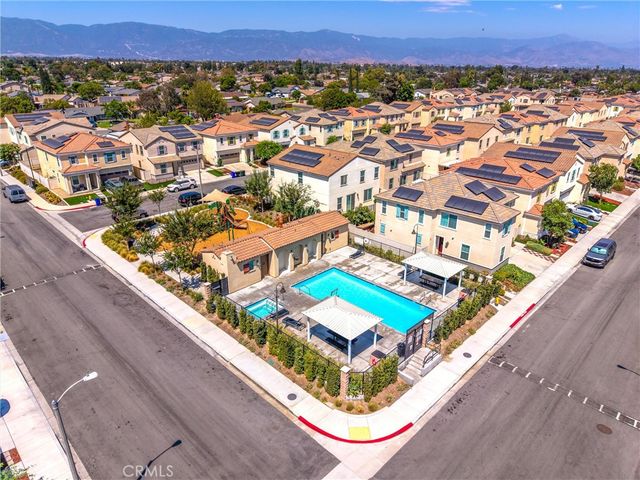 493 N Pinewood, Rialto, CA 92376