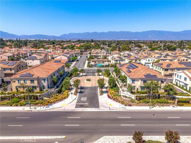 493 N Pinewood, Rialto, CA 92376