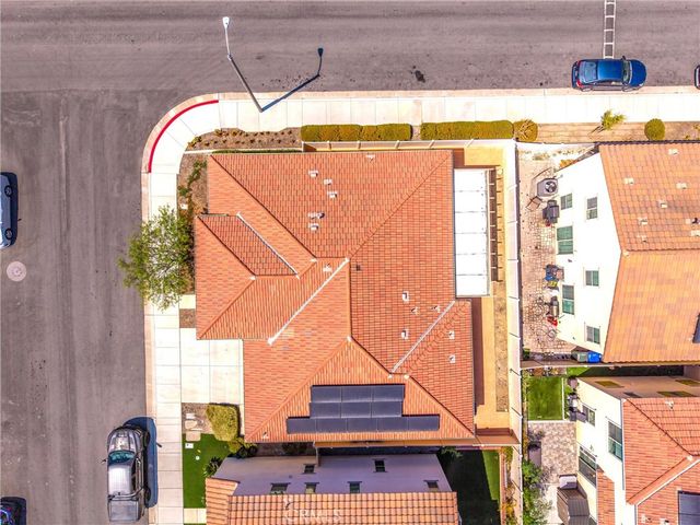 493 N Pinewood, Rialto, CA 92376