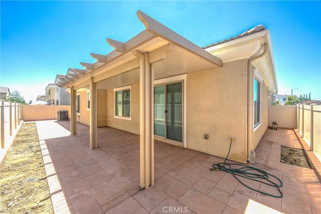 493 N Pinewood, Rialto, CA 92376