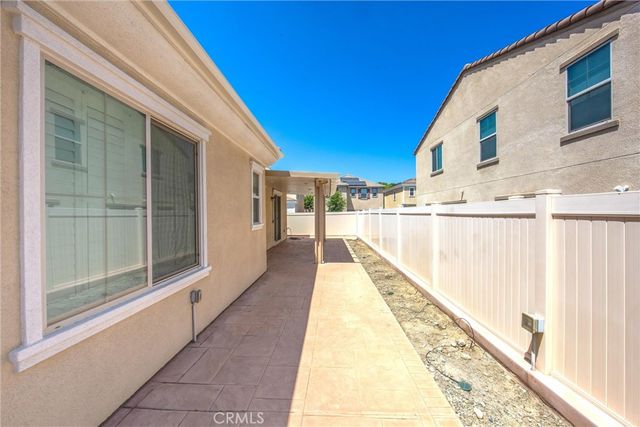493 N Pinewood, Rialto, CA 92376