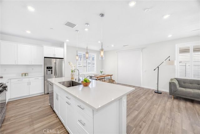 493 N Pinewood, Rialto, CA 92376