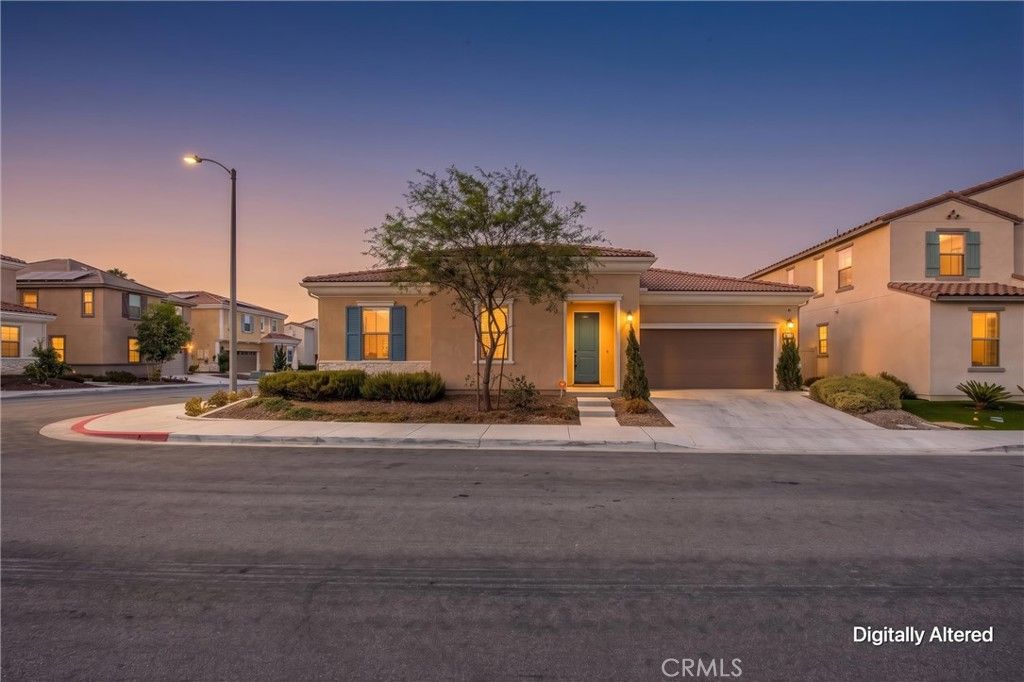493 N Pinewood, Rialto, CA 92376