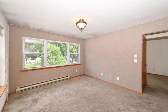 7817 W Mt. Vernon AVENUE, Milwaukee, WI 53213