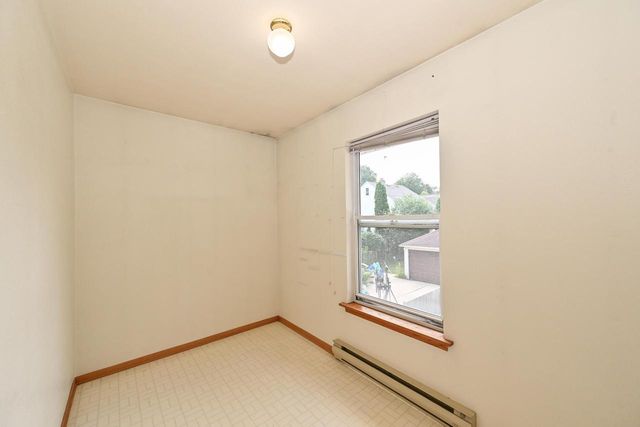 7817 W Mt. Vernon AVENUE, Milwaukee, WI 53213