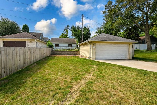 7817 W Mt. Vernon AVENUE, Milwaukee, WI 53213