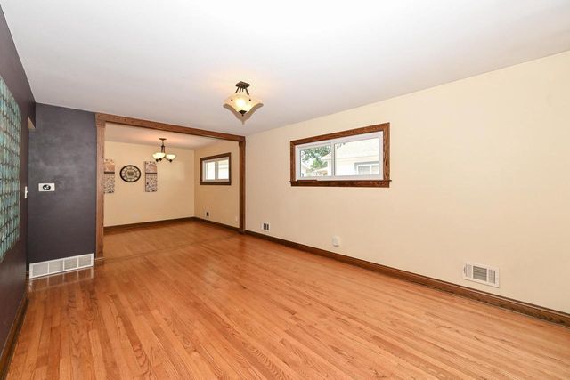 7817 W Mt. Vernon AVENUE, Milwaukee, WI 53213