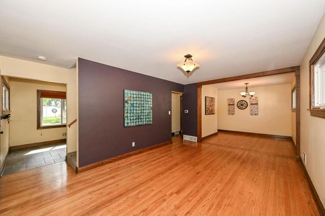 7817 W Mt. Vernon AVENUE, Milwaukee, WI 53213