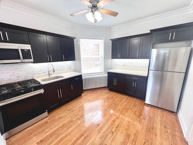 6619 CERMAK Road 2F, Berwyn, IL 60402