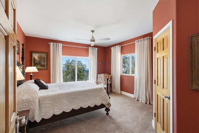 5590 Lynx Trl, Pollock Pines, CA 95726
