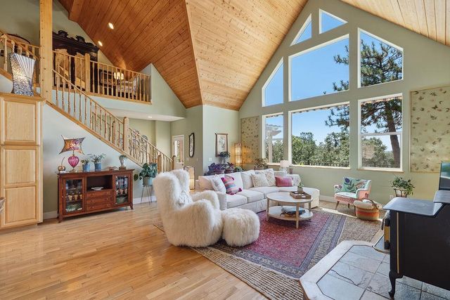 5590 Lynx Trl, Pollock Pines, CA 95726