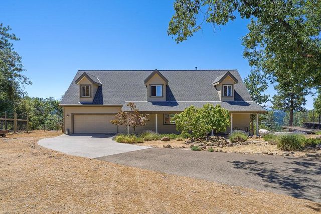 5590 Lynx Trl, Pollock Pines, CA 95726