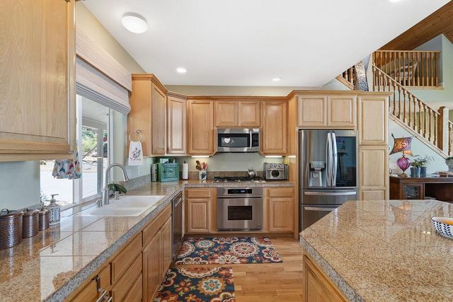 5590 Lynx Trl, Pollock Pines, CA 95726