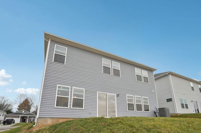 830 Bird Bluff, Clarksville, TN 37043