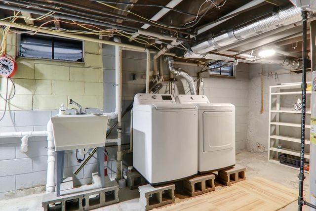 1212 N Madison Street, Bloomington, IL 61701