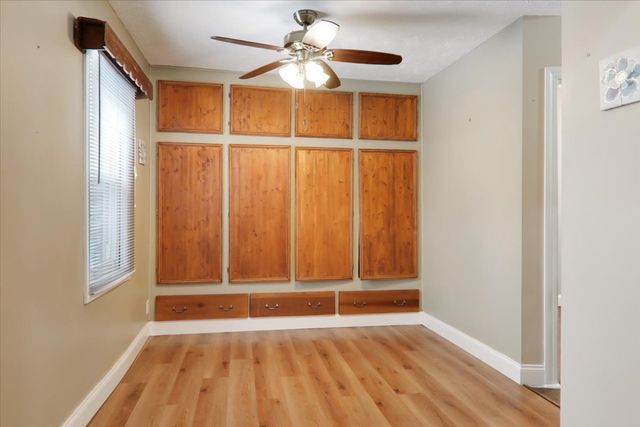 1212 N Madison Street, Bloomington, IL 61701