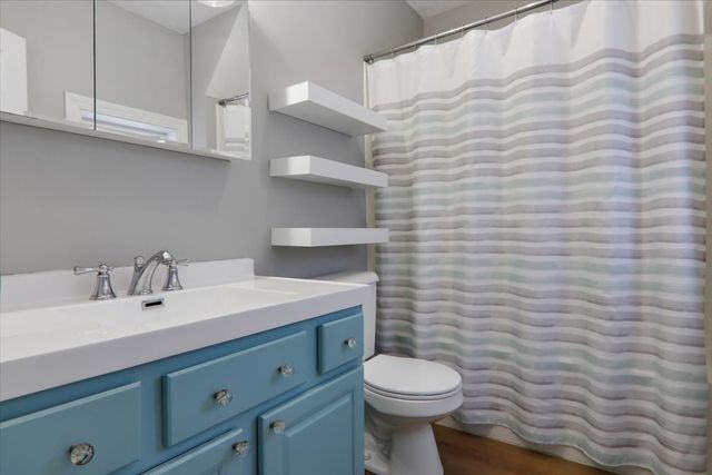 1212 N Madison Street, Bloomington, IL 61701