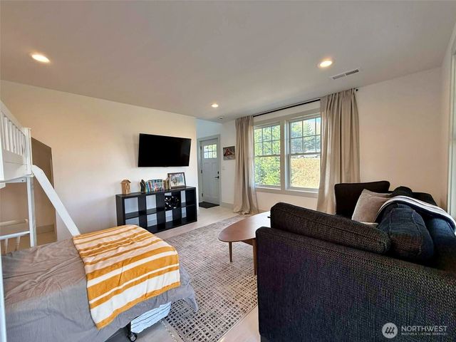 213 Tanglewood Drive, Mossyrock, WA 98564